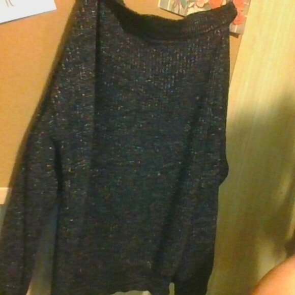 Dark sweater with multi color off the shoulder or worn regularly - Picture 3 of 5